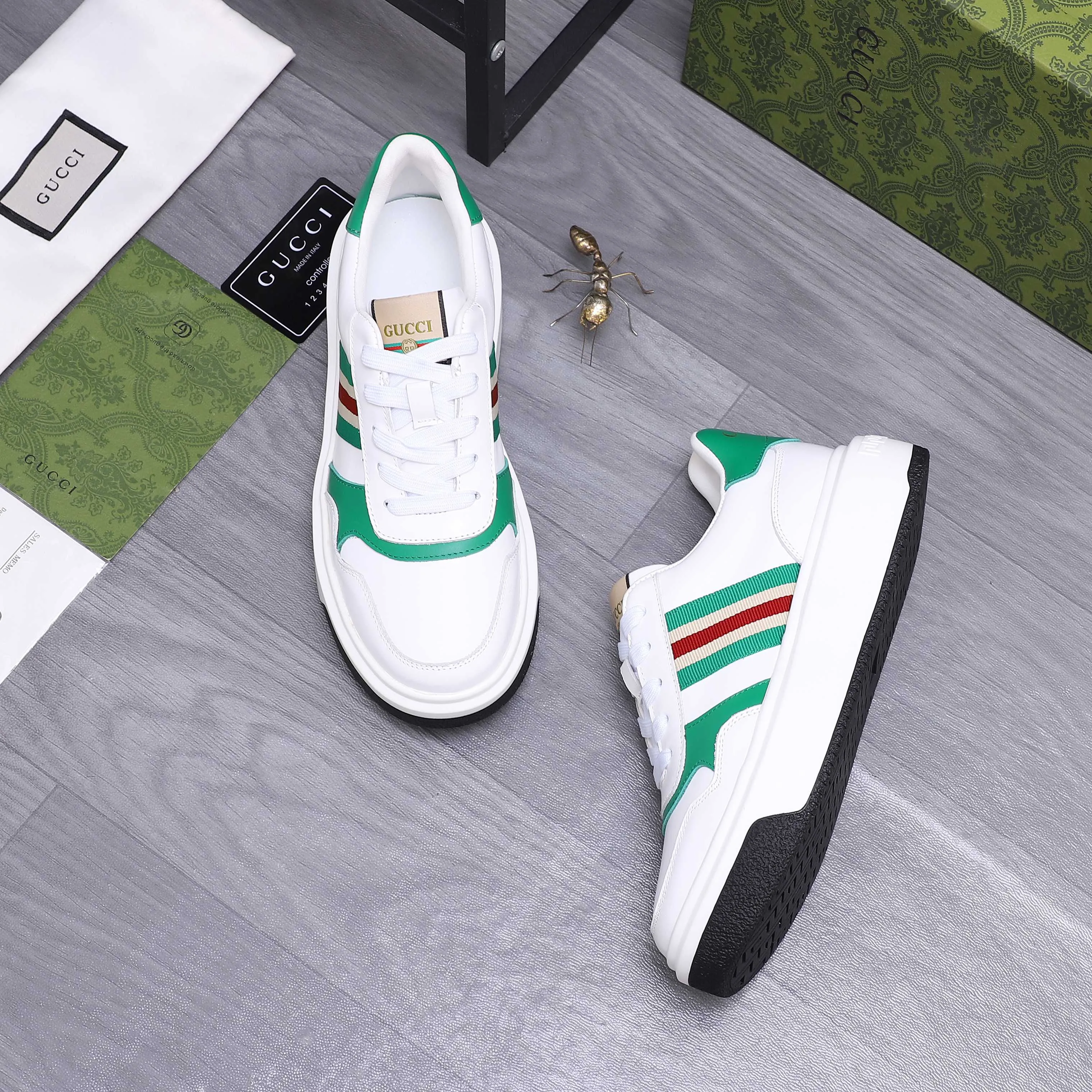 Men's shoes 💰460 Product trademark: GUCCI "Gucci" men's casual sneakers Regular size: 38-44 Product materials: Selected cowhide stitching upper, sheepskin lining, rubber outsole